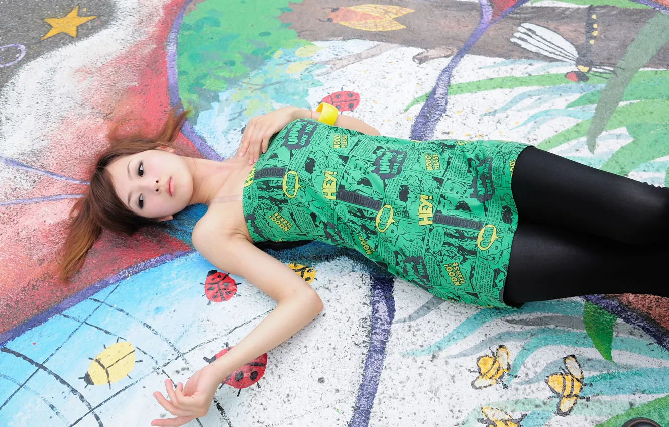 Photo wallpaper asphalt, girl, mood, sweetheart, figure, lies, Asian