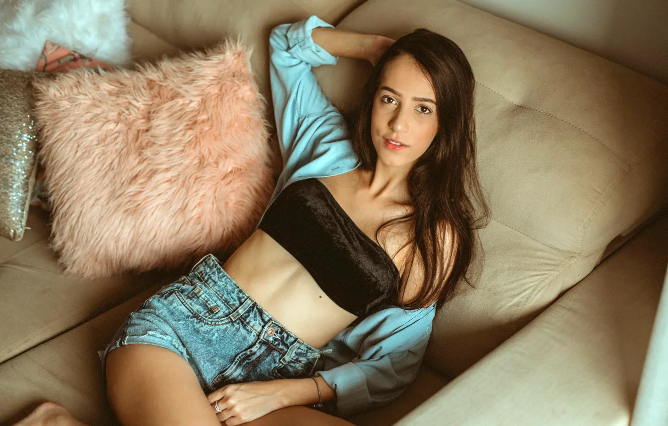 Photo wallpaper look, sexy, pose, model, shorts, portrait, pillow, makeup