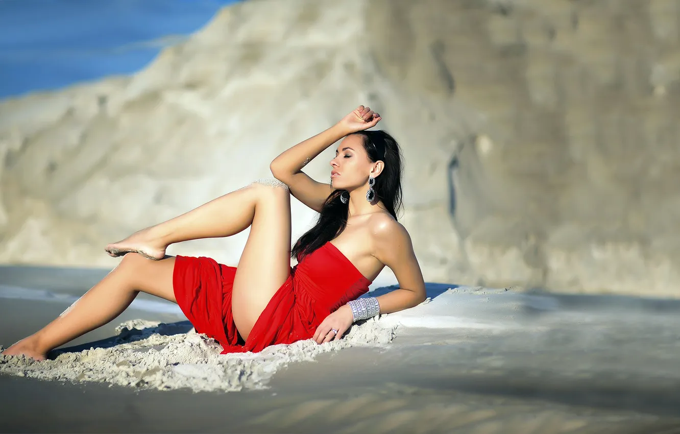Photo wallpaper sand, red, shore, dress, brunette