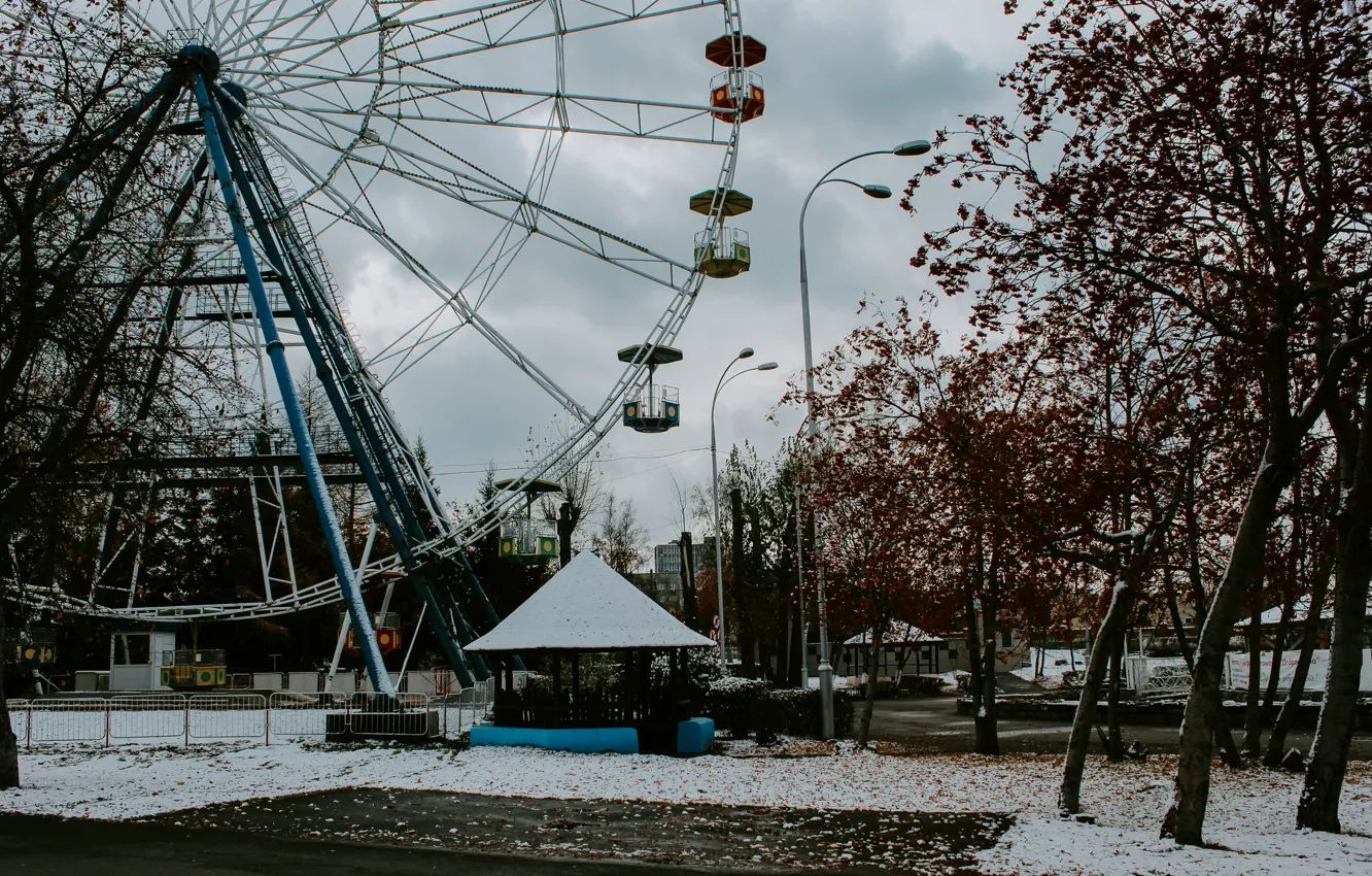 Photo wallpaper Ferris Wheel, Kemerovo, The First Snow