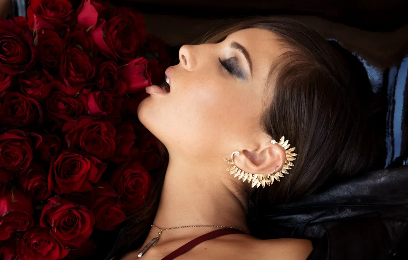 Photo wallpaper sexy, lips, roses, makeup, Brittny Ward