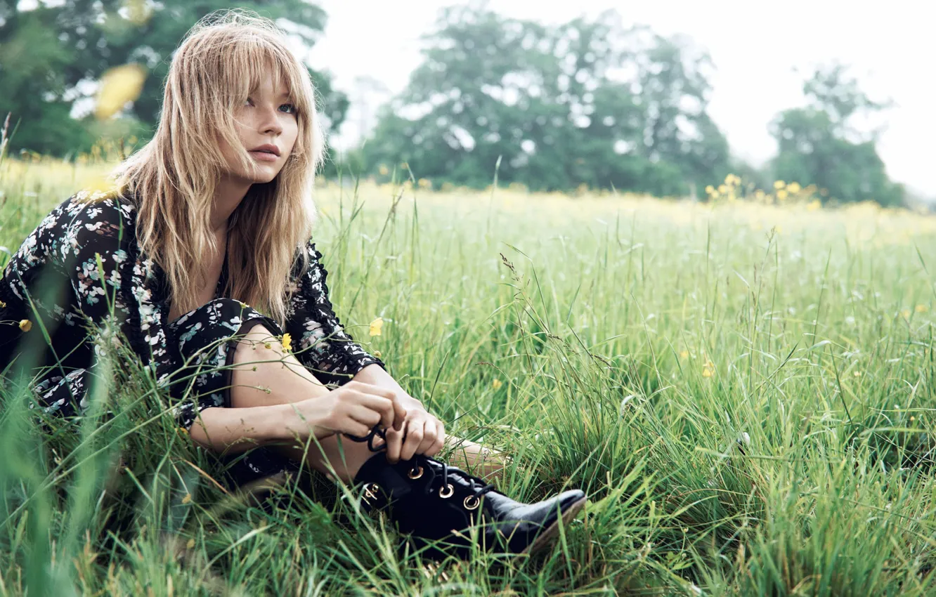 Photo wallpaper greens, grass, trees, dress, actress, hairstyle, blonde, boots