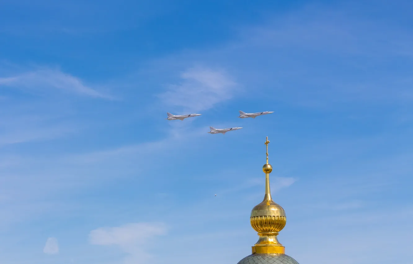 Photo wallpaper the sky, flight, victory, cross, Church, Moscow, temple, parade