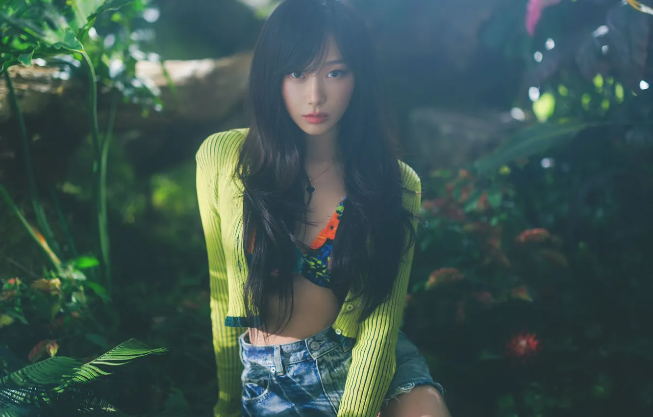 Photo wallpaper girl, shorts, beautiful, pretty, brunette, asian