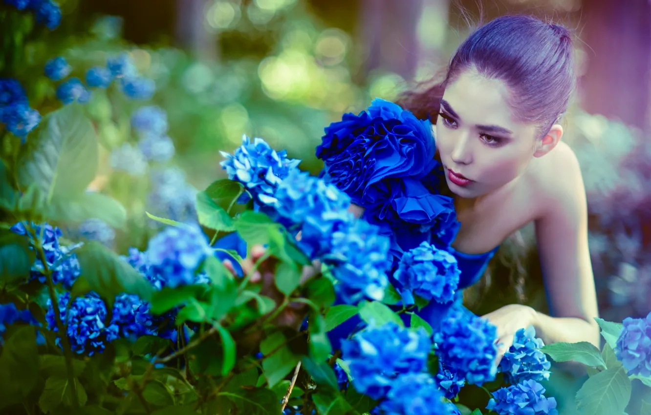 Photo wallpaper girl, flowers, mood