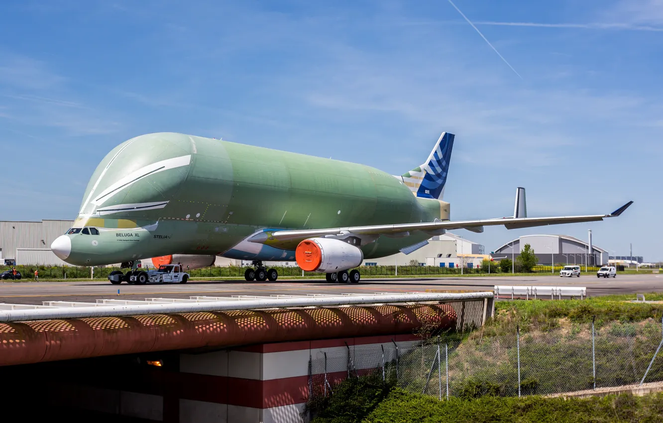 Photo wallpaper jet, cargo plane, Beluga XL