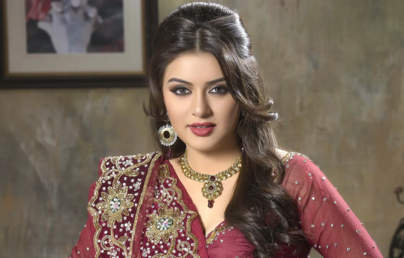Photo wallpaper decoration, necklace, red lipstick, Indian actress, india girl, Hansika Motwani, saree, Indian goddess