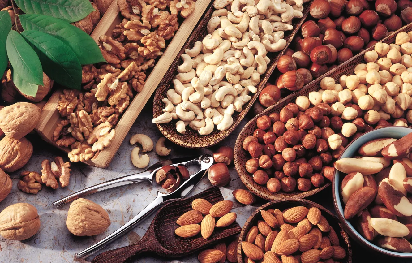 Photo wallpaper nuts, almonds, hazelnuts, walnut, cuts, cashews, Brazilian