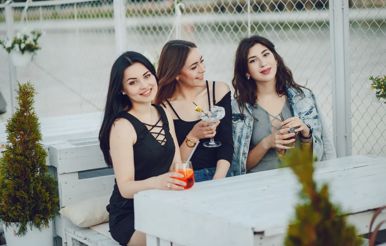 Photo wallpaper girl, stay, coffee, group