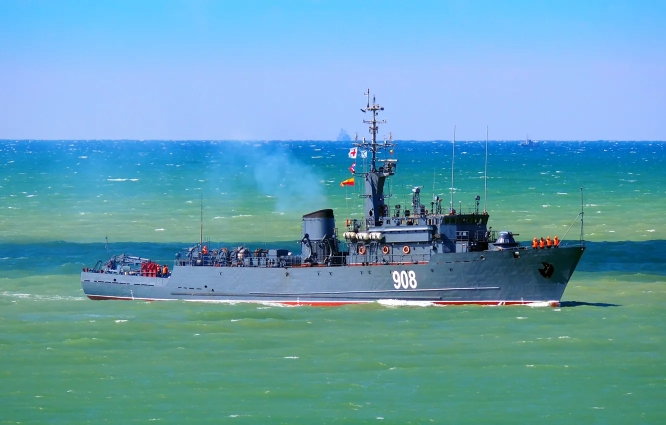 Photo wallpaper sea, The black sea, minesweeper, project 266m, Vice Admiral Zakhar'in