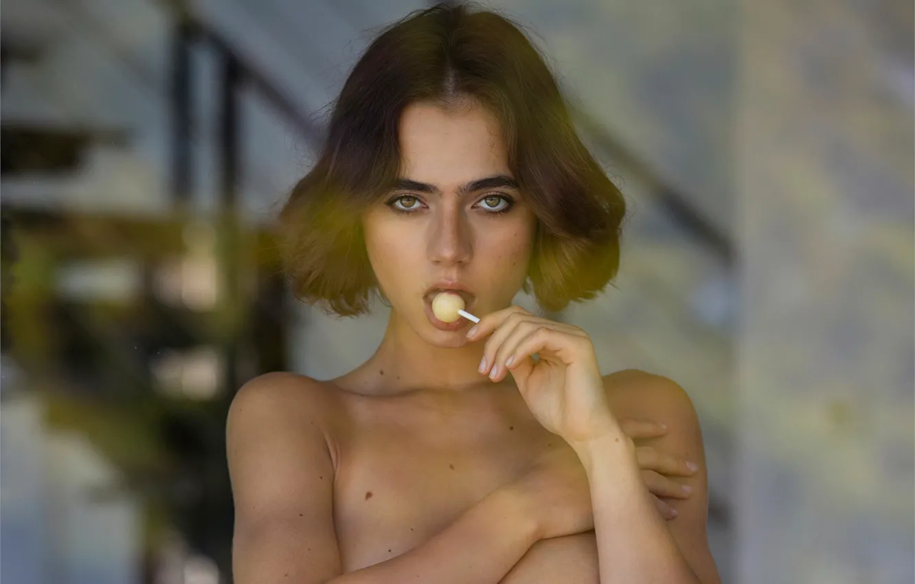 Photo wallpaper cleavage, woman, young, brown, short hair, model, look, hands