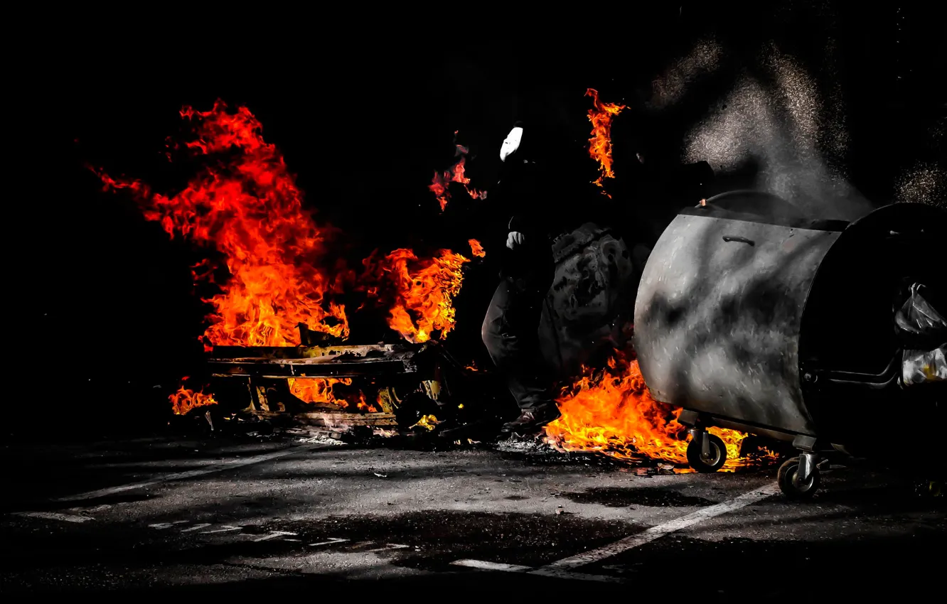 Photo wallpaper lights, fire, Bosnia live