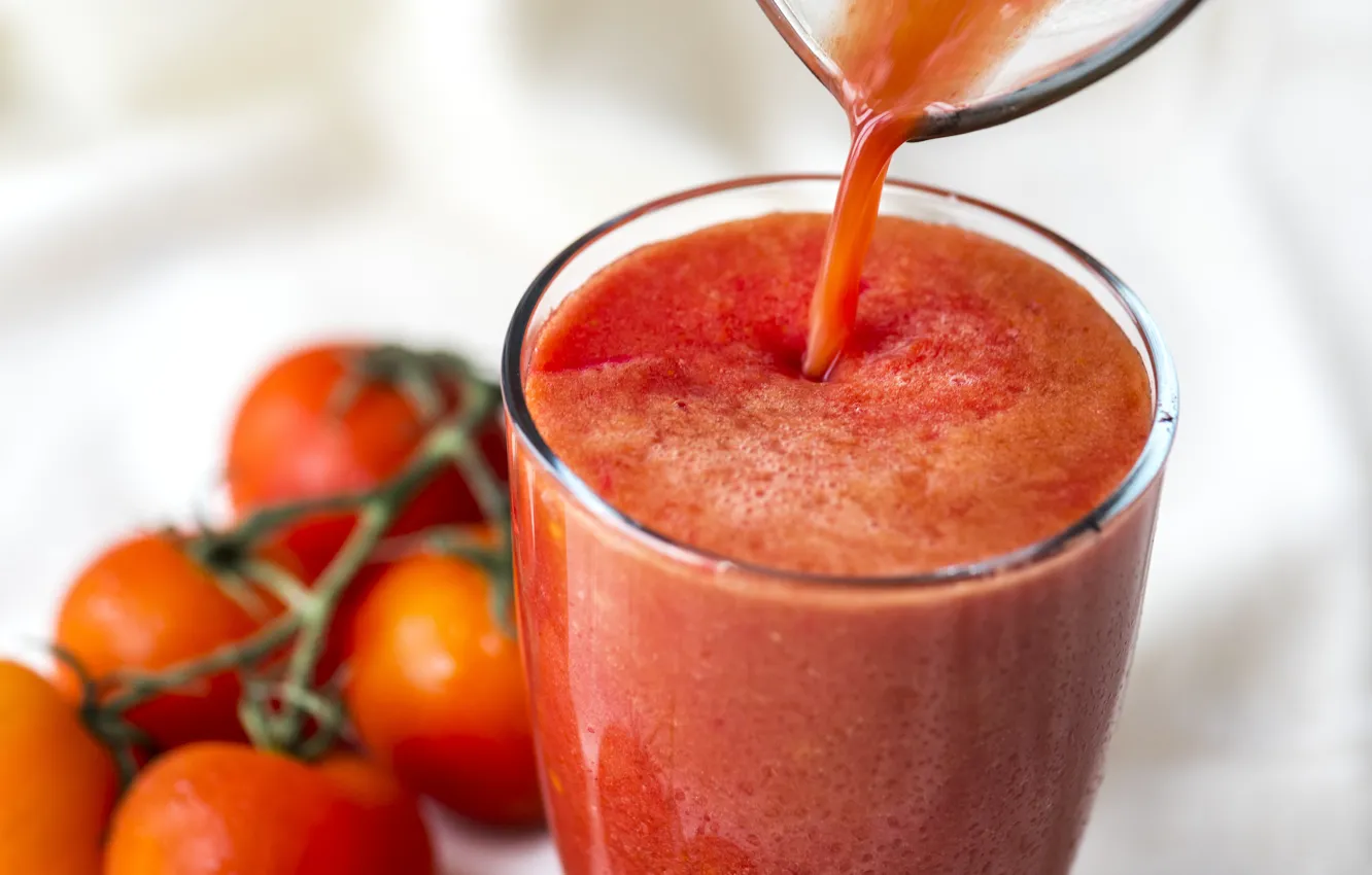 Photo wallpaper glass, juice, tomatoes, tomatoes, tomato juice