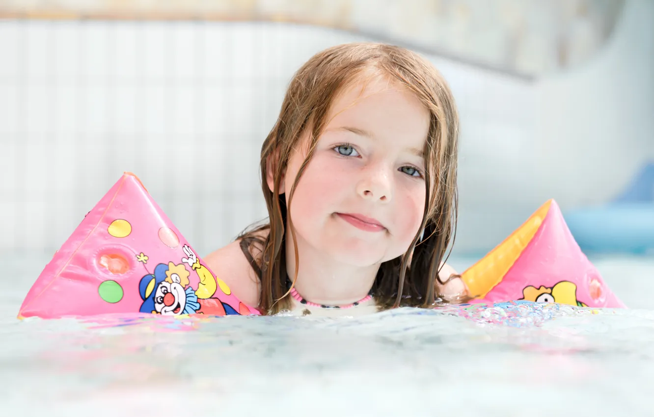 Photo wallpaper look, girl, swimming