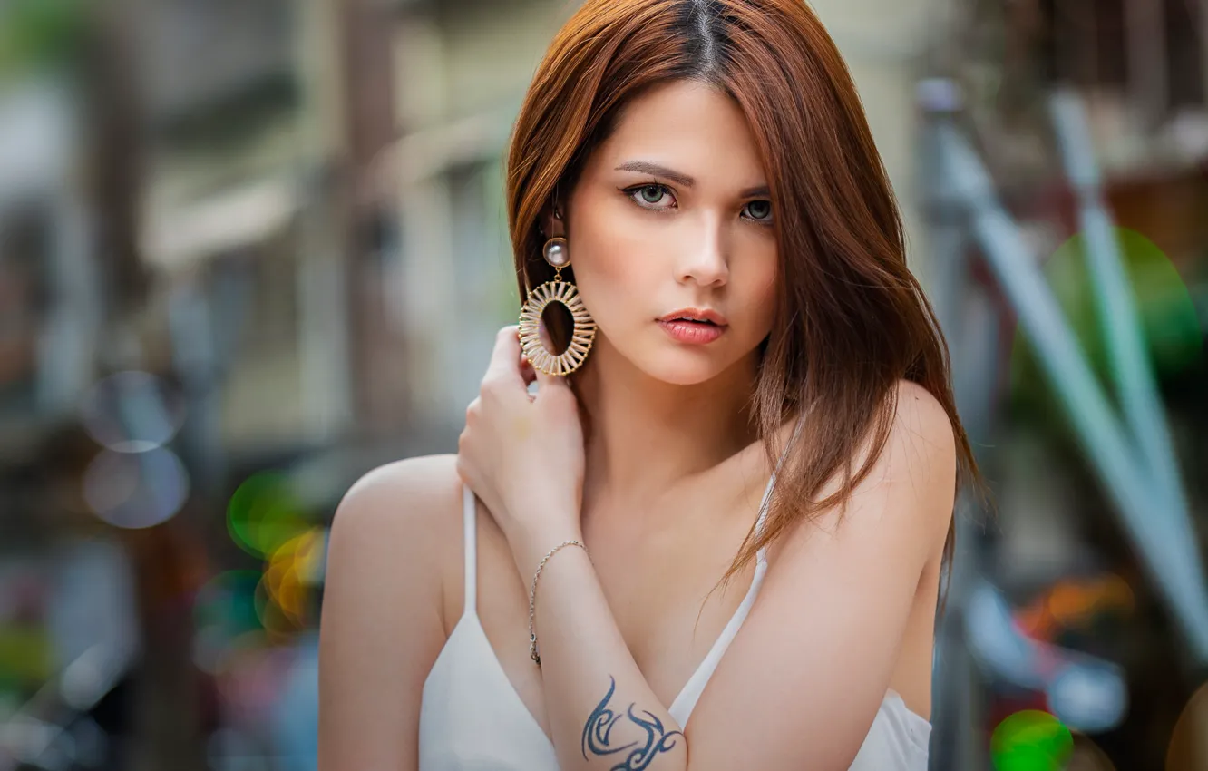 Photo wallpaper look, girl, face, hair, hands, tattoo, bokeh