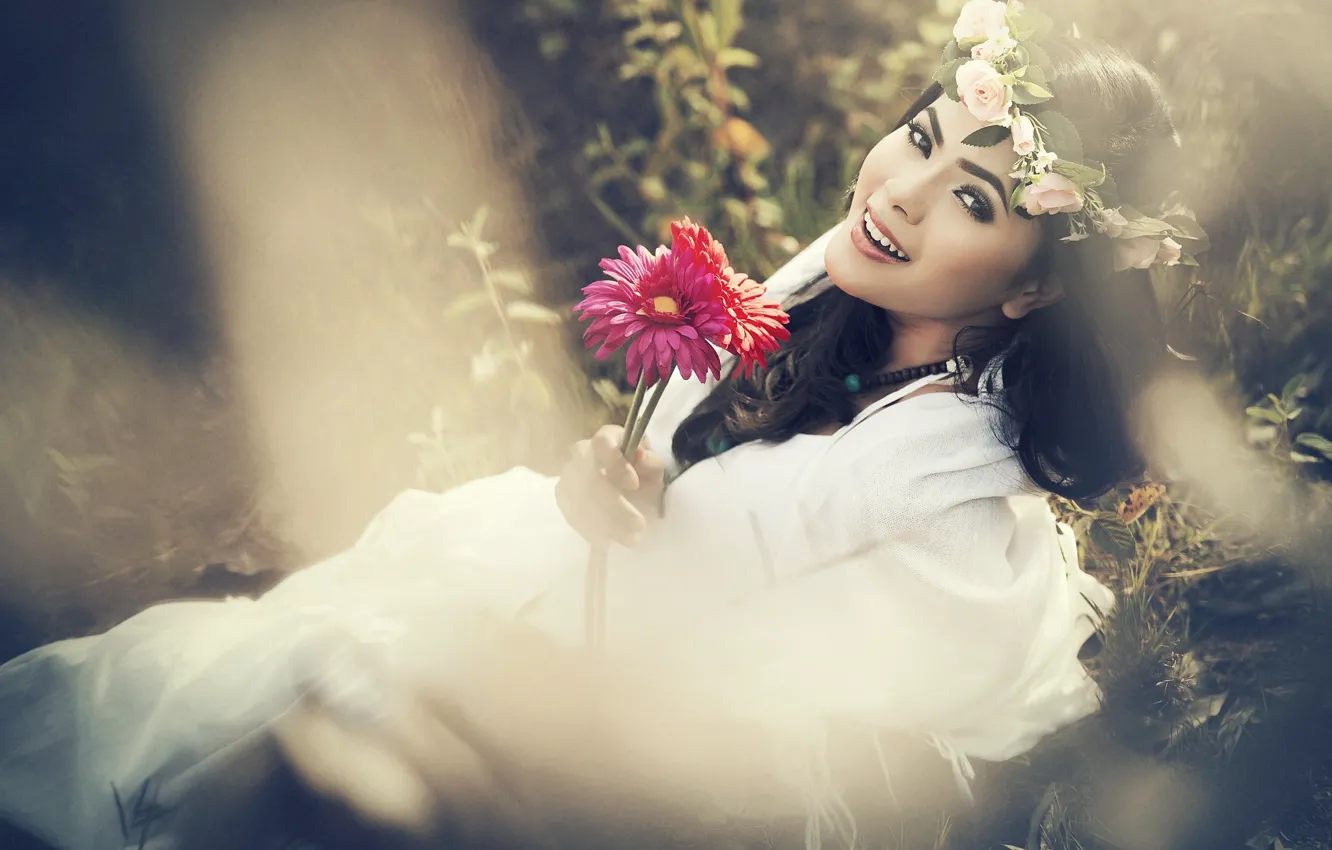 Photo wallpaper summer, girl, flowers, nature, smile, roses, brunette, gerbera