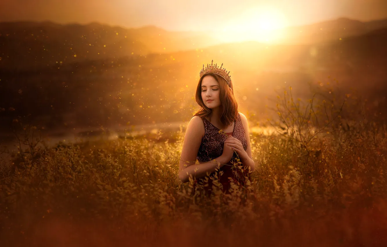 Photo wallpaper girl, nature, crown
