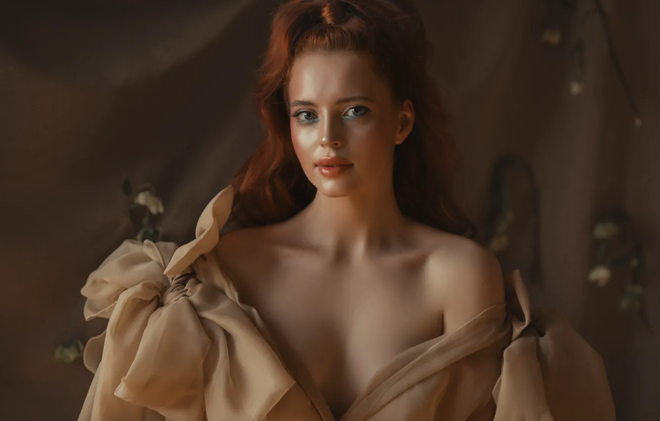 Photo wallpaper look, neckline, red, Valeriya Mytnik