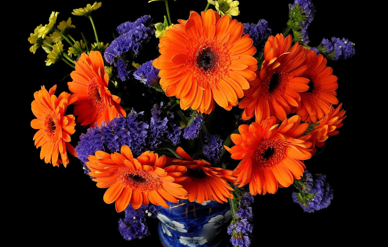 Photo wallpaper bouquet, petals, vase, gerbera