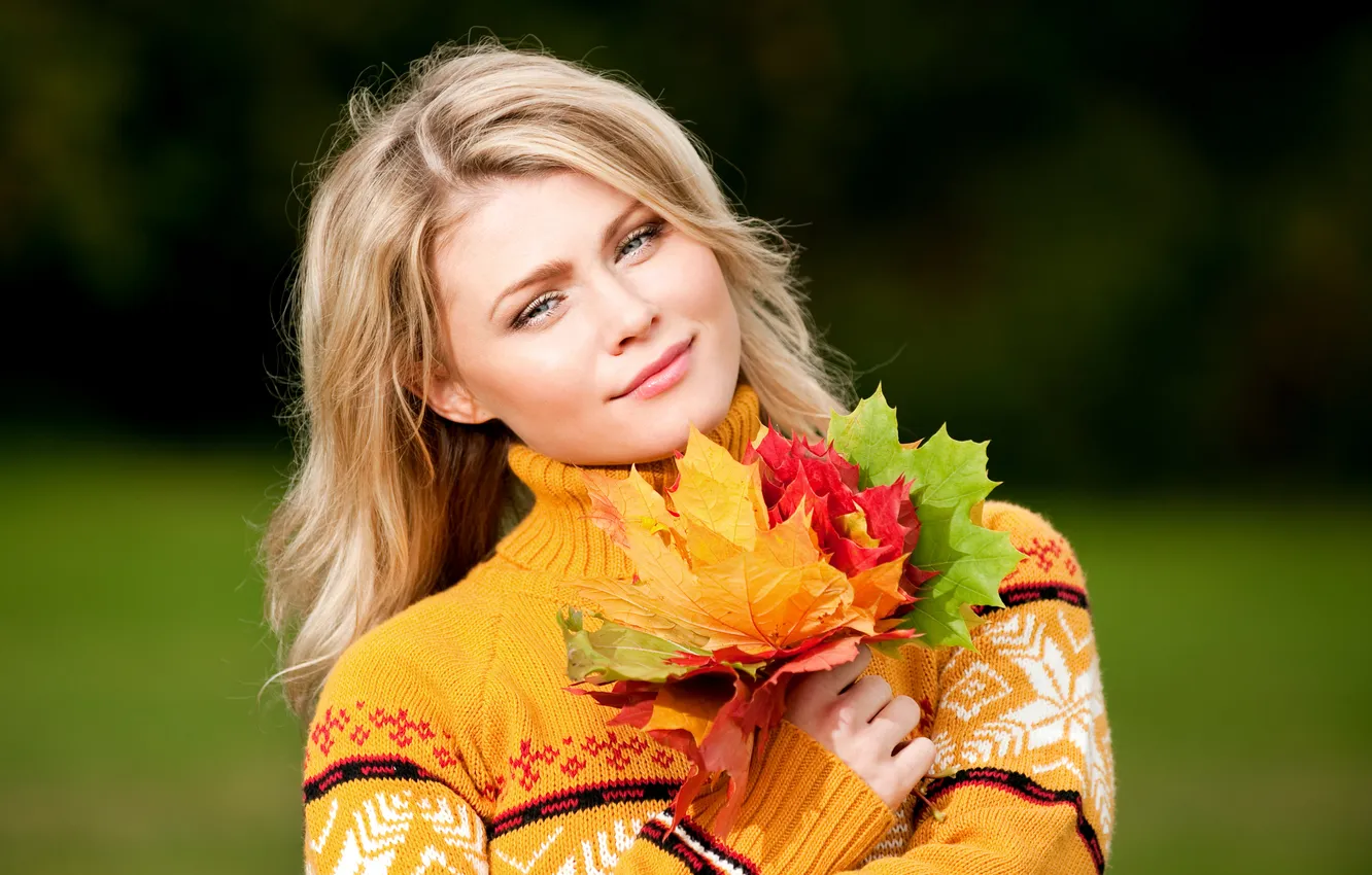 Photo wallpaper autumn, leaves, girl, smile, blonde, sweater