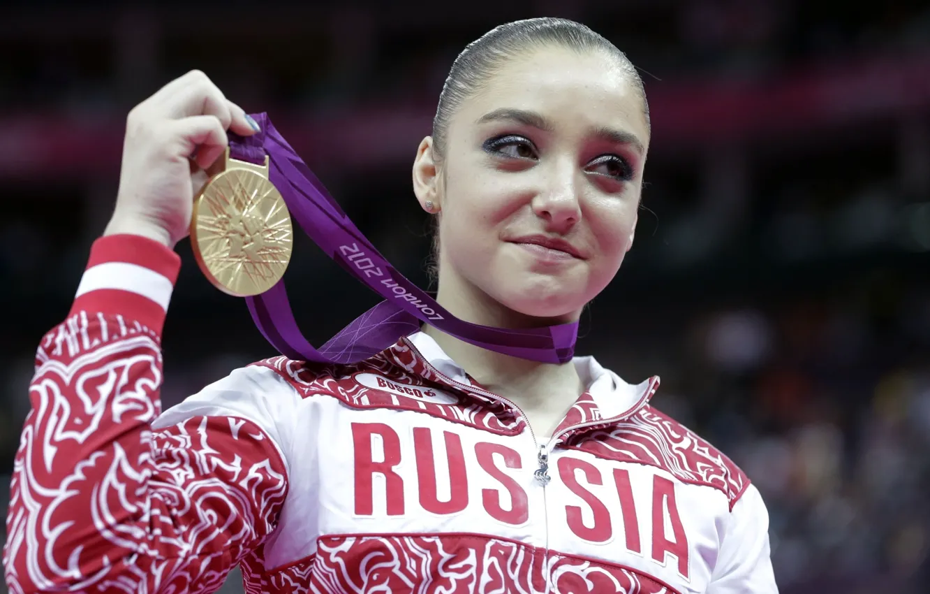 Photo wallpaper girl, face, background, beauty, athlete, gold medal, gymnast, London 2012