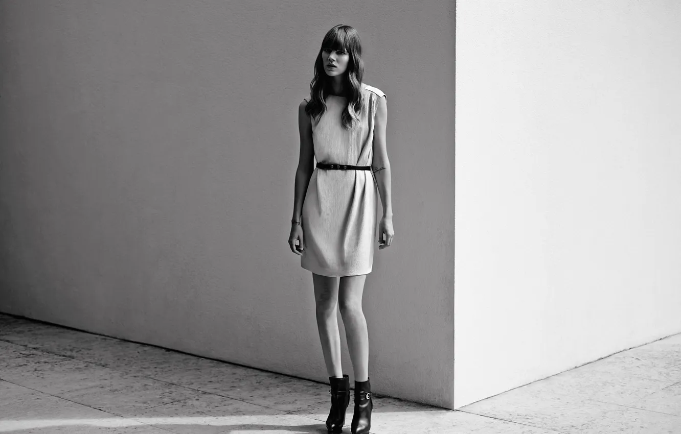 Photo wallpaper photoshoot, Freya Beha Erichsen, Hugo Boss, Freja Beha Erichsen