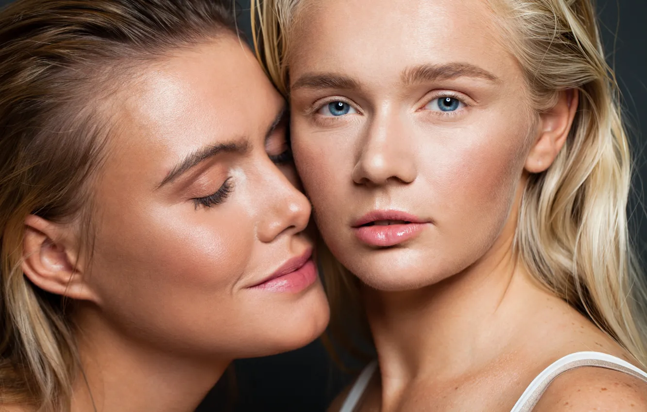 Photo wallpaper two girls, Yulia Vasilyeva, Yulia Nemchinova