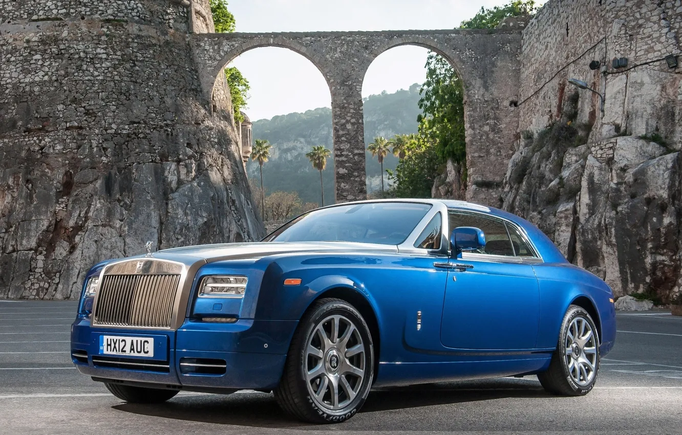 Photo wallpaper the sky, blue, background, castle, rocks, coupe, Rolls-Royce, Phantom
