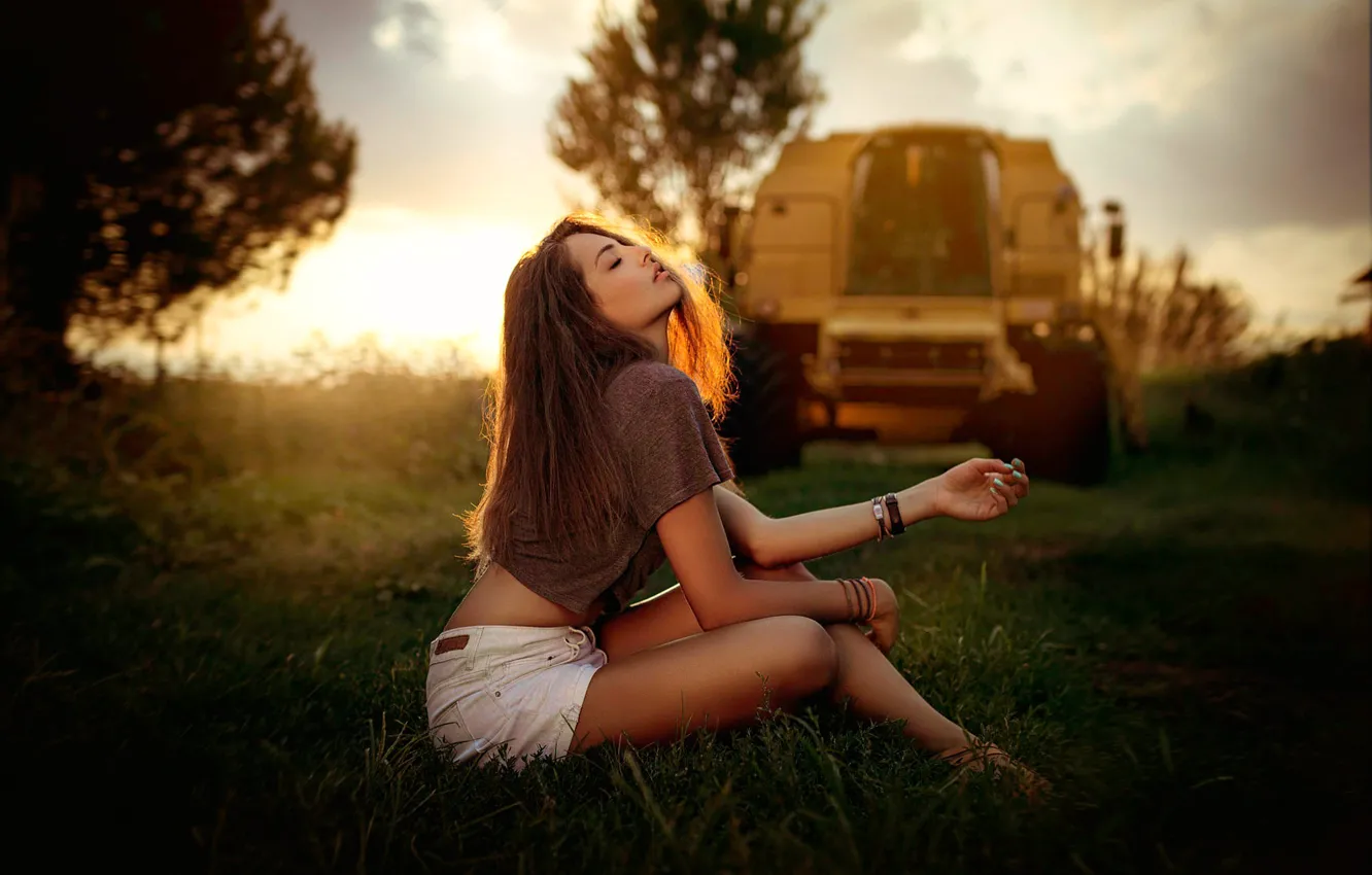 Photo wallpaper the sun, passion, shorts, sponge, sundown, Girl