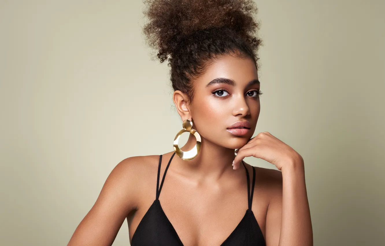 Photo wallpaper look, beautiful, dark-skinned model