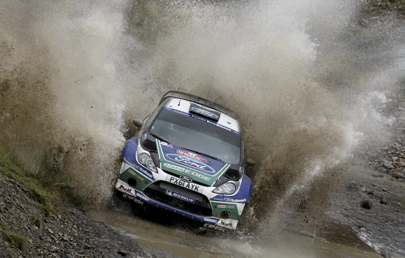 Photo wallpaper Ford, dirt, Puddle, Squirt, WRC, Rally, Fiesta, The front