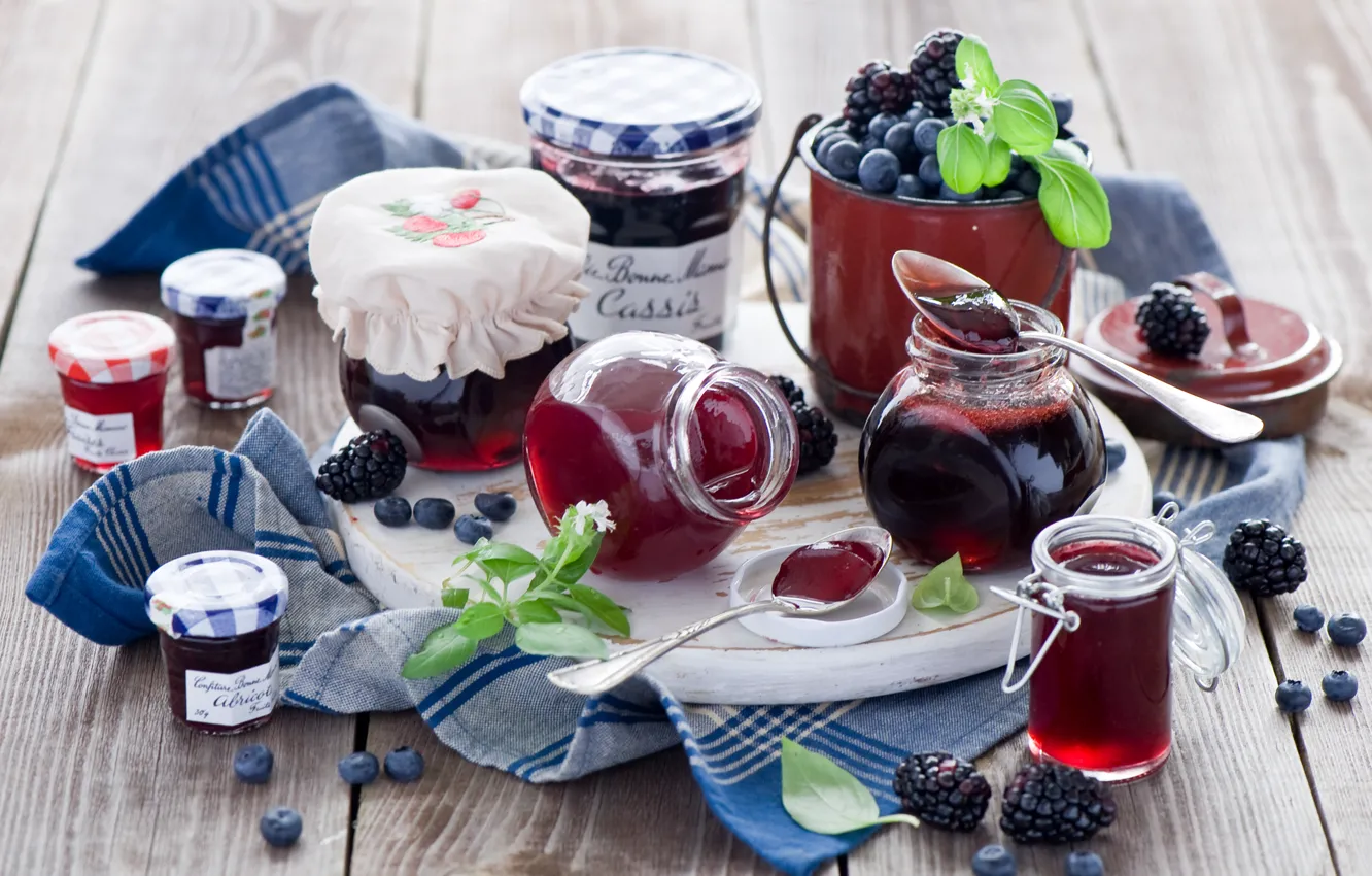 Photo wallpaper berries, blueberries, jars, banks, BlackBerry, jam, jam, spoon