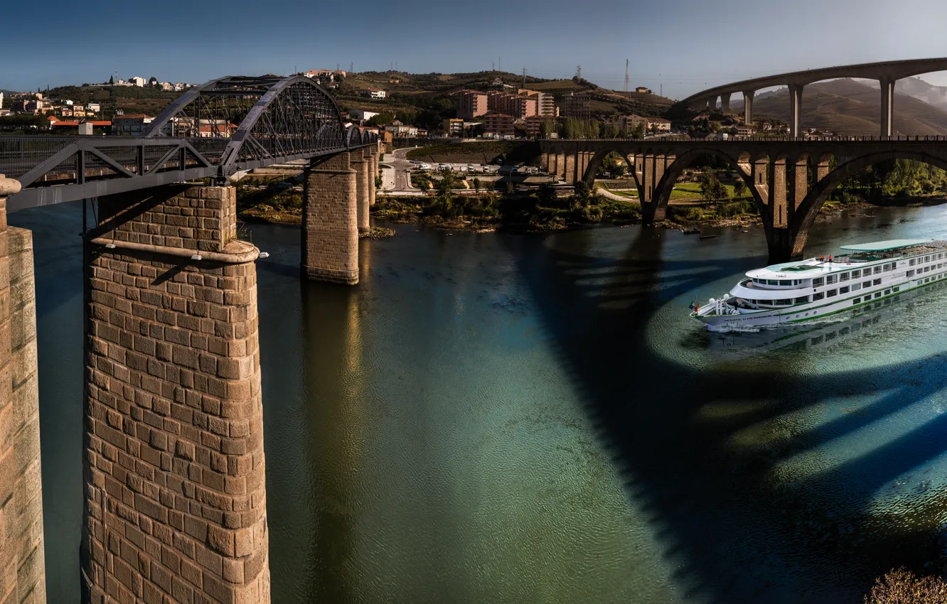 Photo wallpaper mountains, bridge, river, ship, Portugal, Viseu