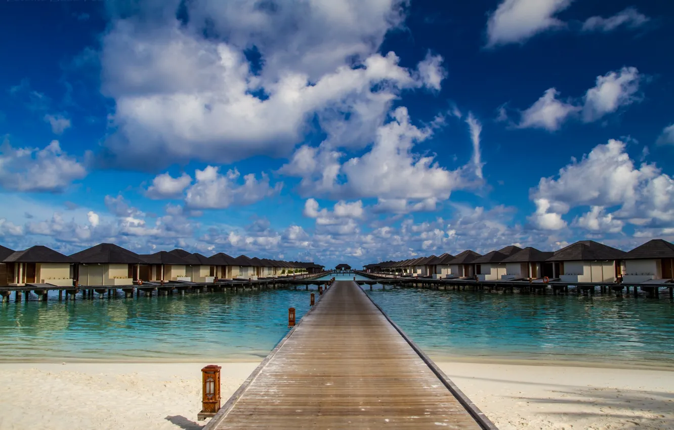 Photo wallpaper Male, pierce, The Maldives, beach, sea, Bungalow, the sky, clouds