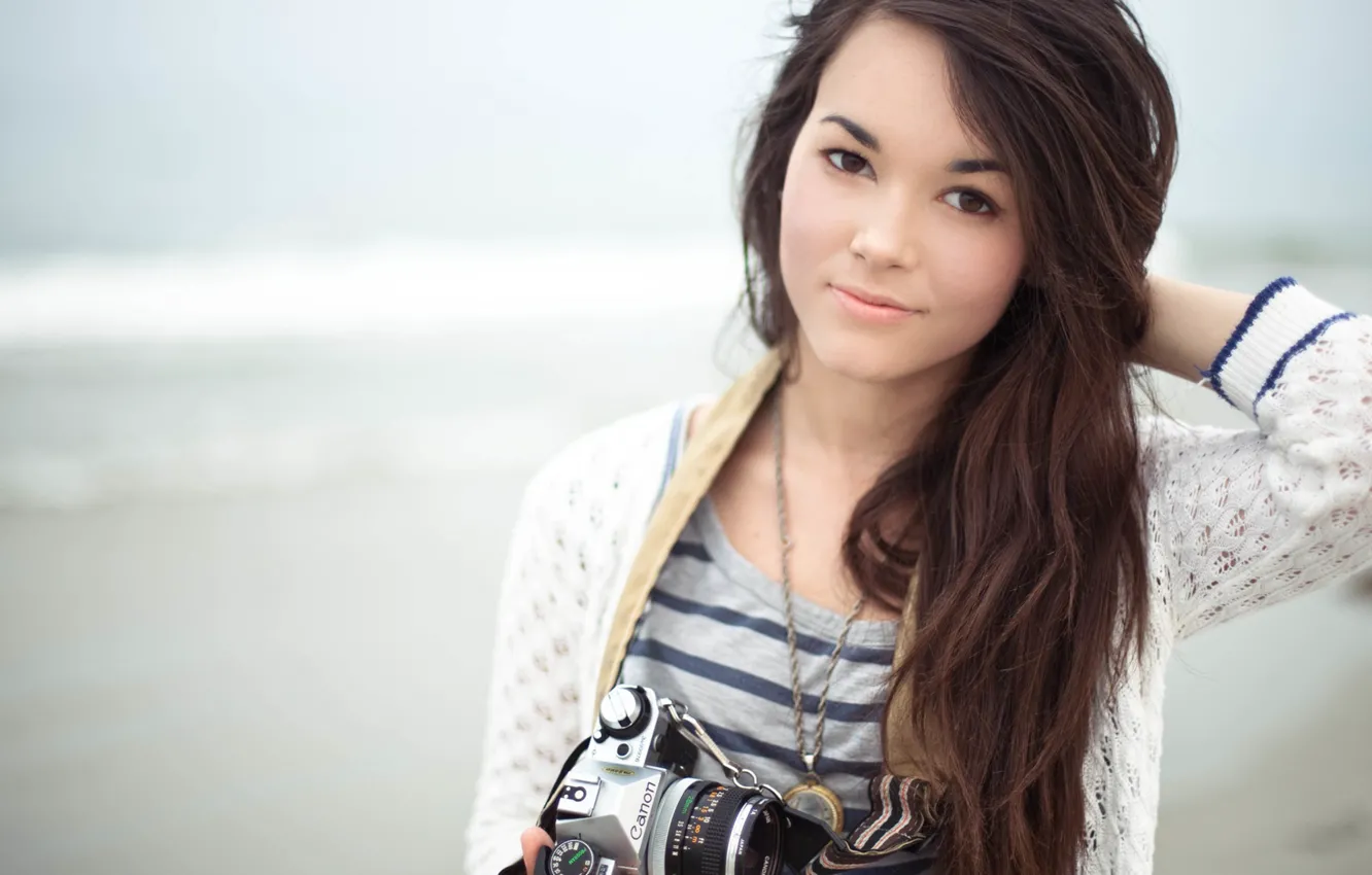 Photo wallpaper brown eyes, smile, beautiful, brunette, girl with camera