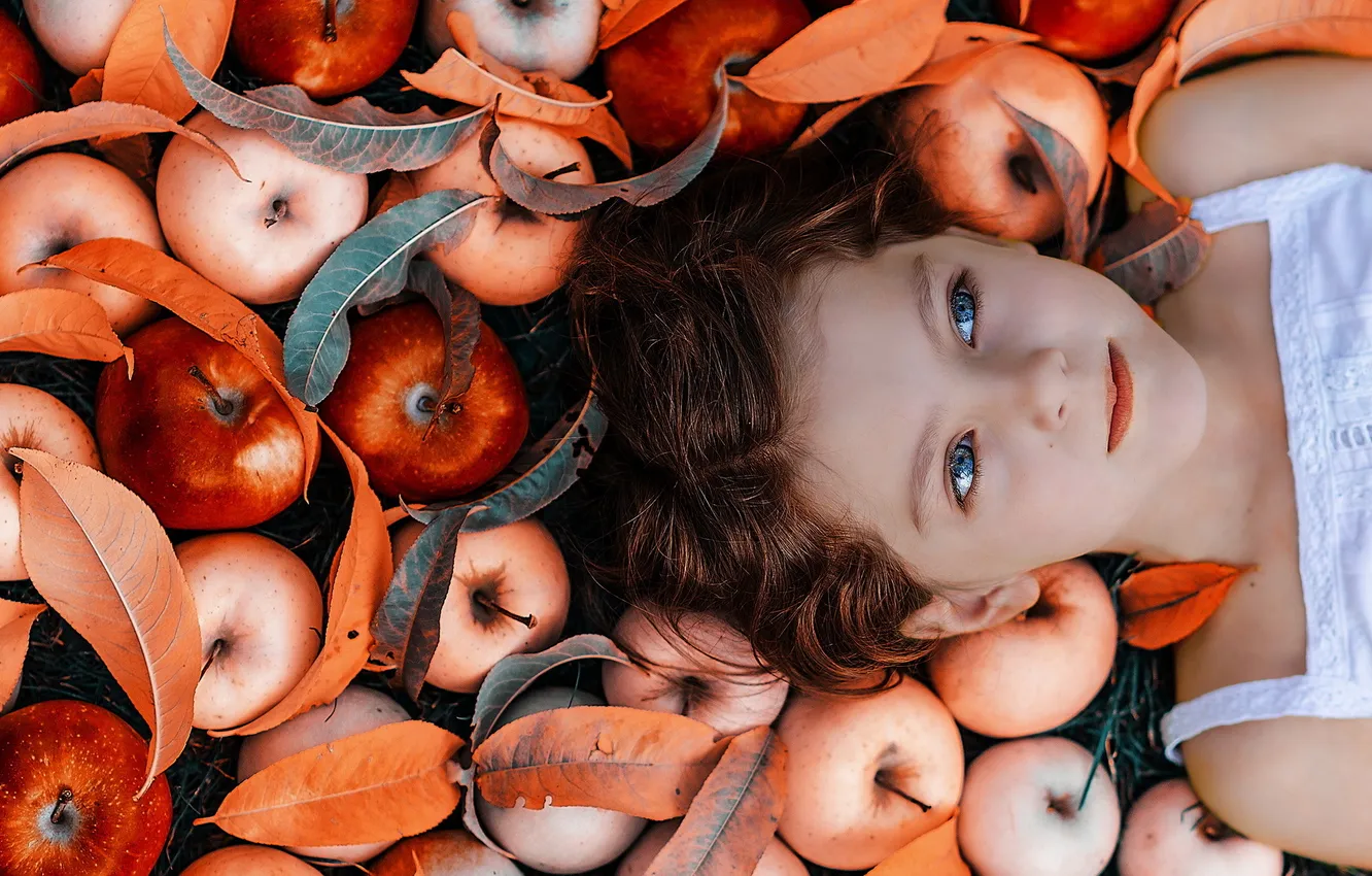 Photo wallpaper autumn, apples, girl