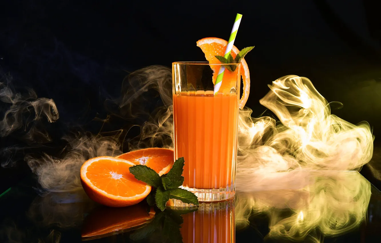 Photo wallpaper glass, glass, reflection, table, smoke, orange, juice, pair