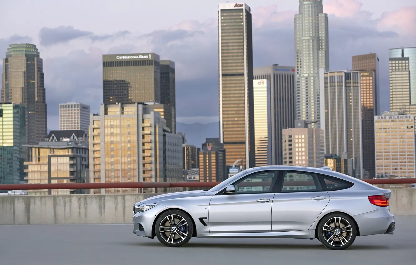 Photo wallpaper machine, the city, building, BMW, BMW, side view, 3 Series