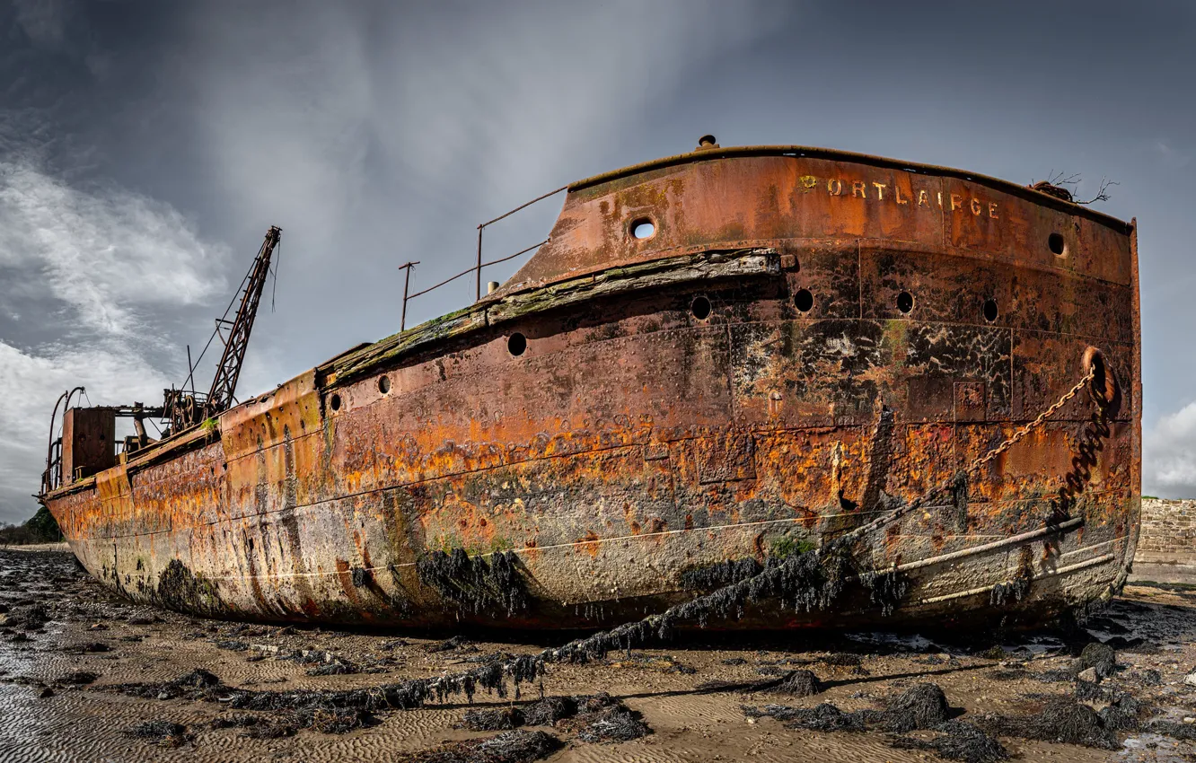 Photo wallpaper the skeleton, chain, rust, old ship