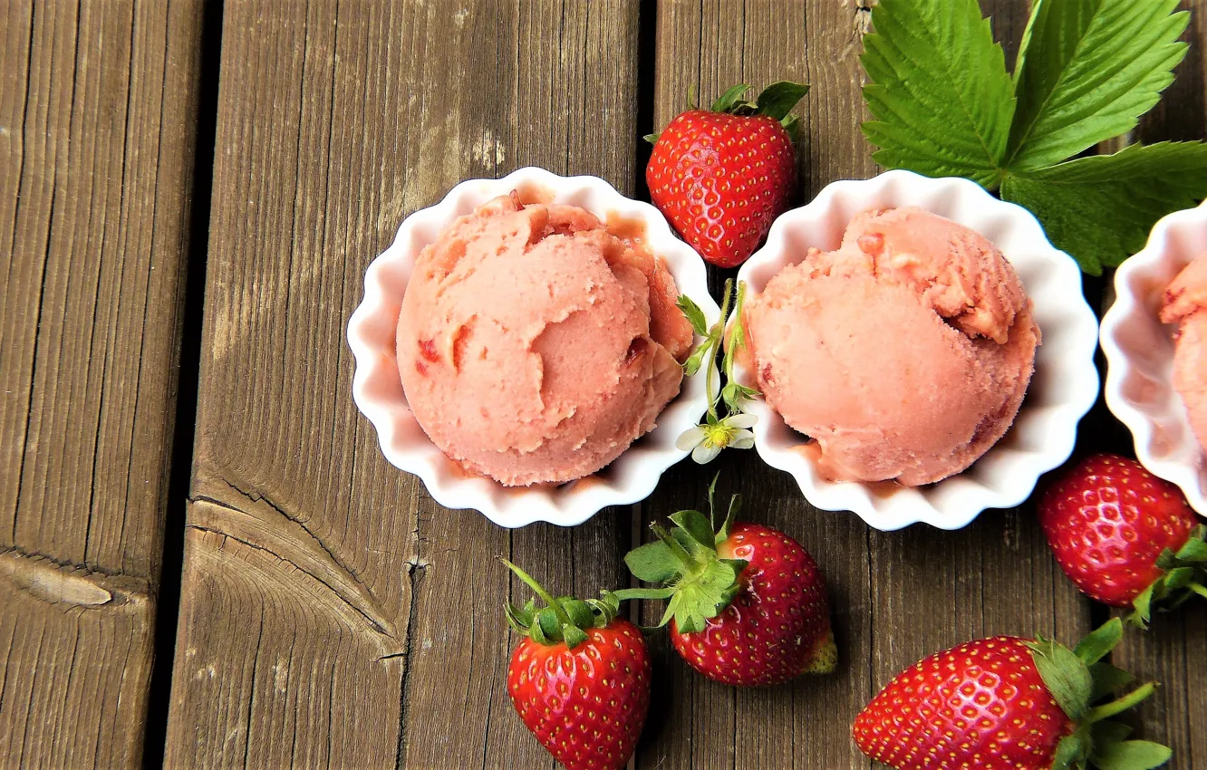 Photo wallpaper strawberry, ice cream, dessert