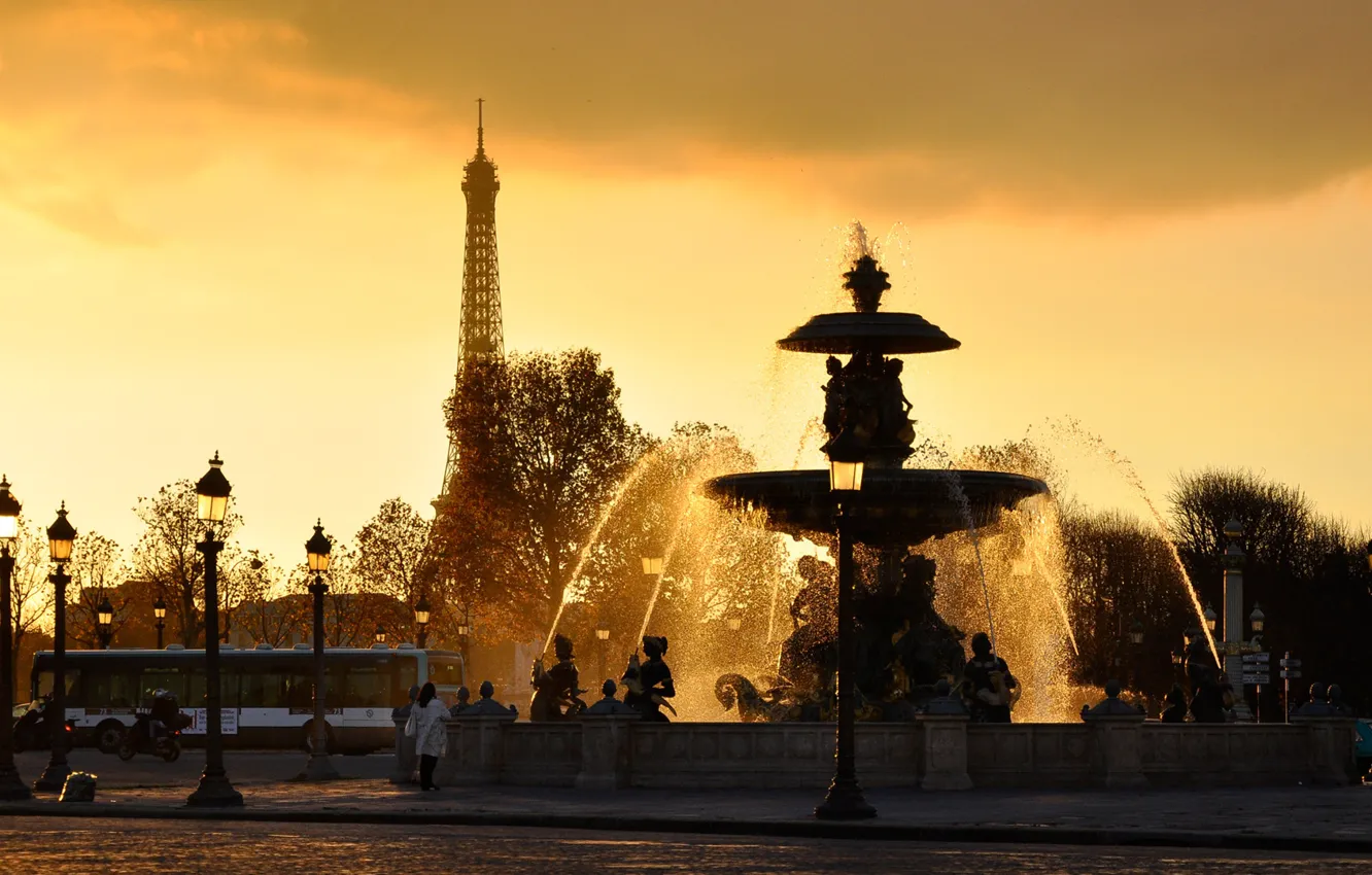 Photo wallpaper Eiffel tower, france, WATER, The SKY, DROPS, SQUIRT, SUNSET, LIGHTS