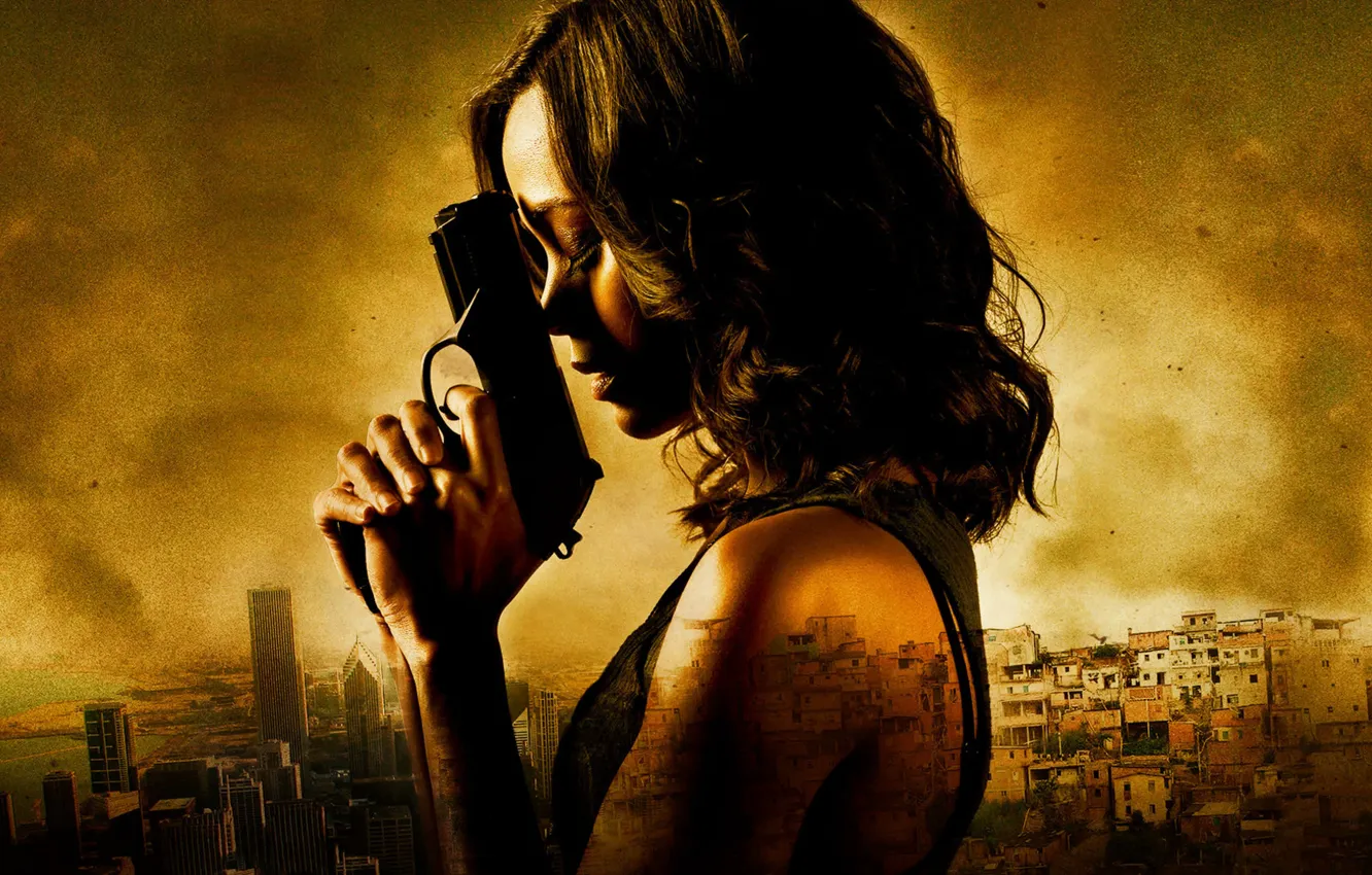 Photo wallpaper Girl, Gun, Zoe Saldana, Zoe Saldana, Colombiana, Colombian, Catalea Restrepo, Cataleya Restrepo