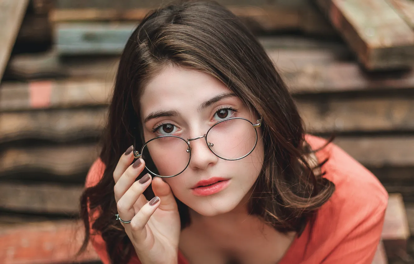 Photo wallpaper close-up, portrait, glasses, close-up, brown eyes, beautiful girl, brown eyes, charm