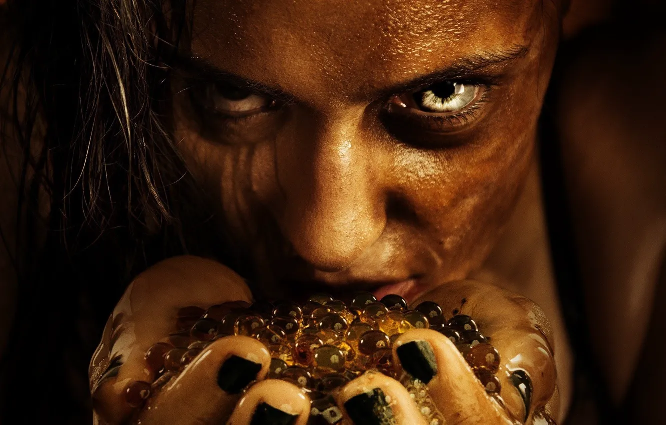 Photo wallpaper cinema, girl, monster, woman, movie, face, fear, eggs