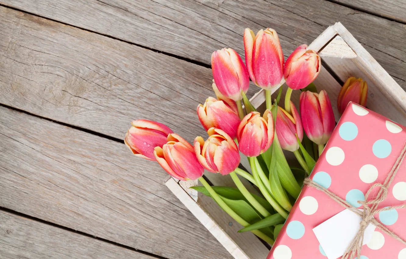 Photo wallpaper flowers, gift, bouquet, tulips, red, love, wood, flowers