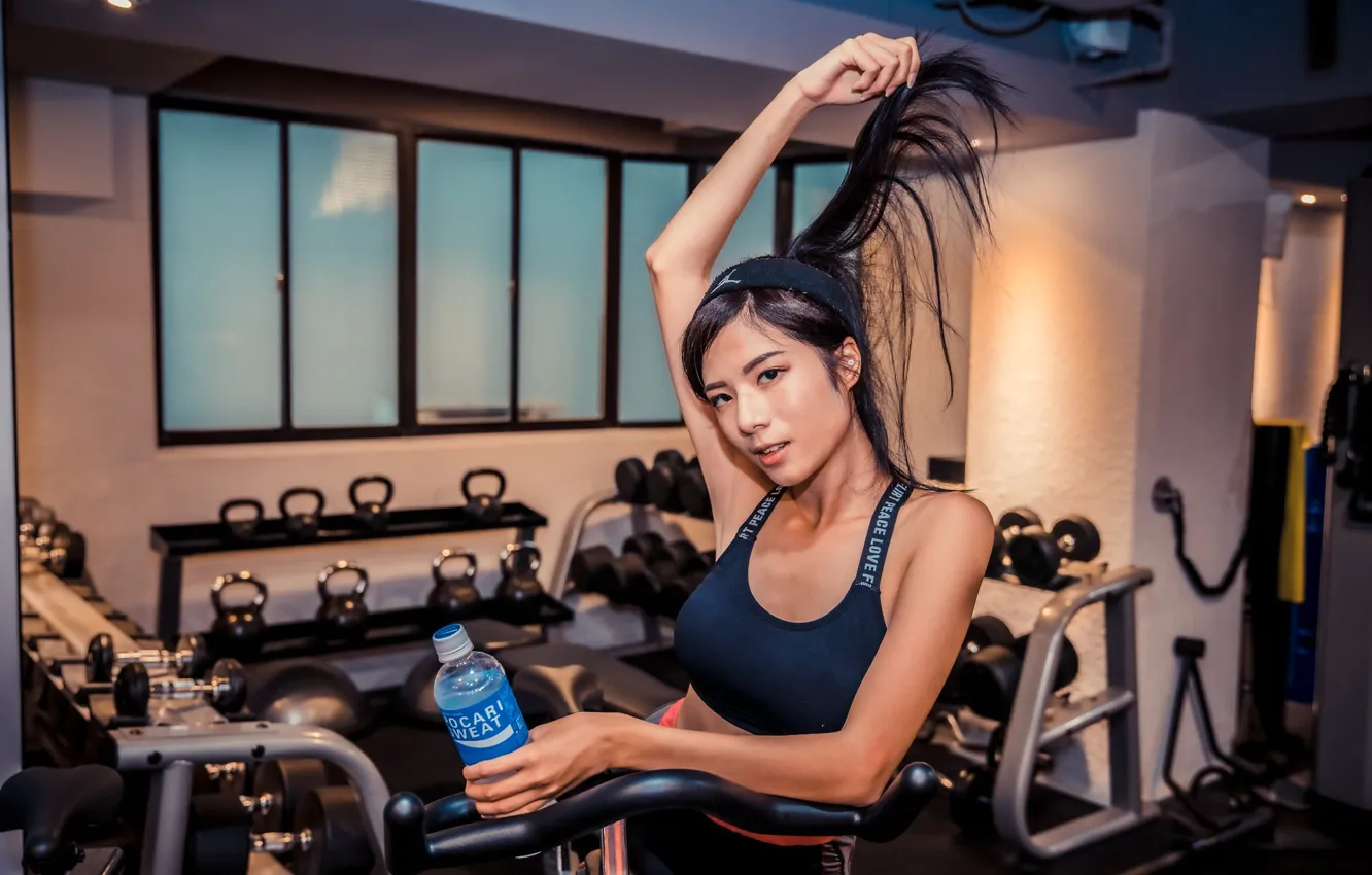Photo wallpaper girl, face, pose, the gym