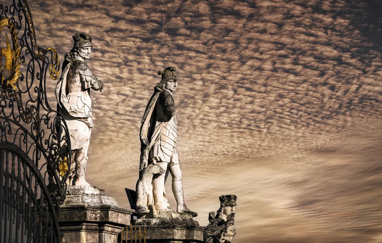 Photo wallpaper the sky, the city, statue, Antonello Maccioni