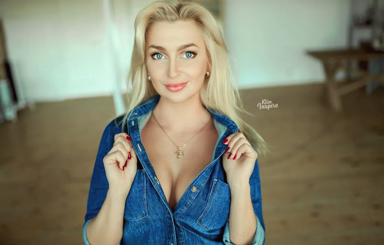 Photo wallpaper portrait, makeup, hairstyle, blonde, shirt, bokeh, dzhinsovka