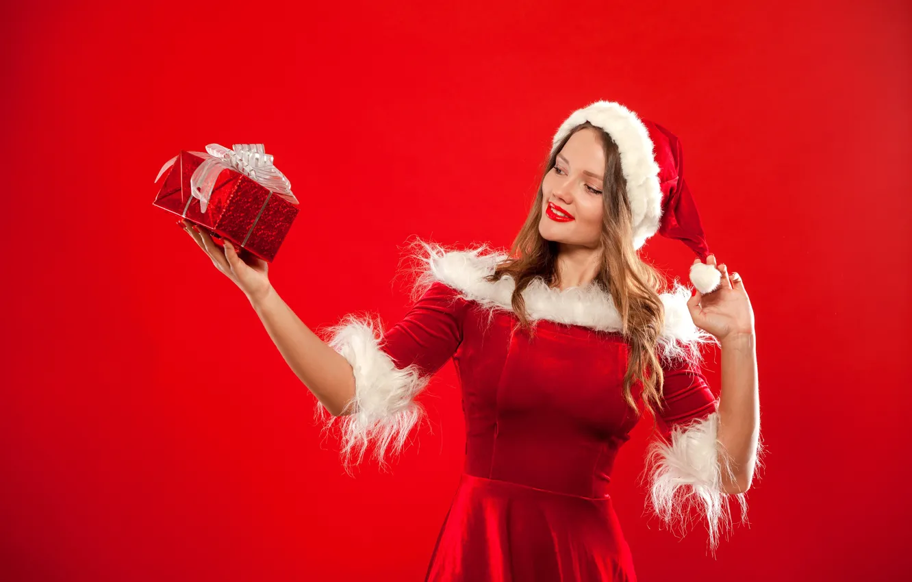 Photo wallpaper pose, smile, mood, holiday, gift, hat, new year, makeup