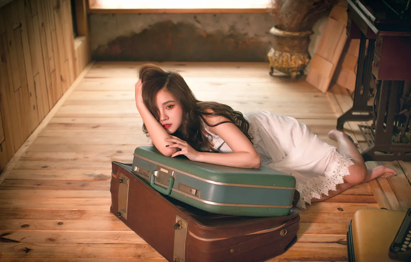 Photo wallpaper girl, Asian, cutie, suitcases